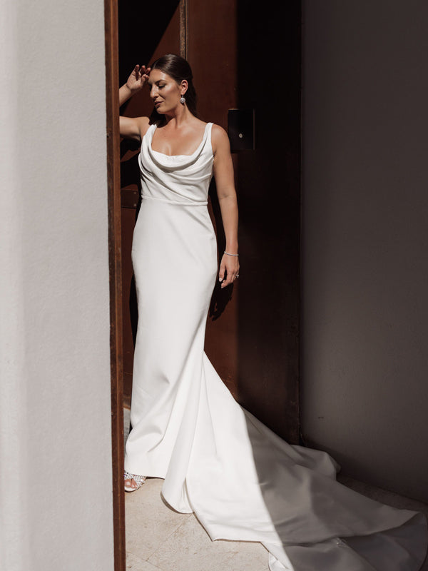 Cowl Neck Sleeveless V-back Mermaid Wedding Dresses, CW0432 US6 / Custom Color(leaving a note) Cowl Neck Sleeveless V-back Mermaid Wedding Dresses, CW0432 US6 / Custom Color(leaving a note)