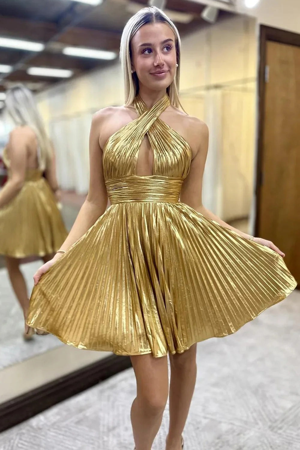 Gold Pleating Halter Backless A-lie Mini Cocktail Party Homecoming Dresses, CH0093