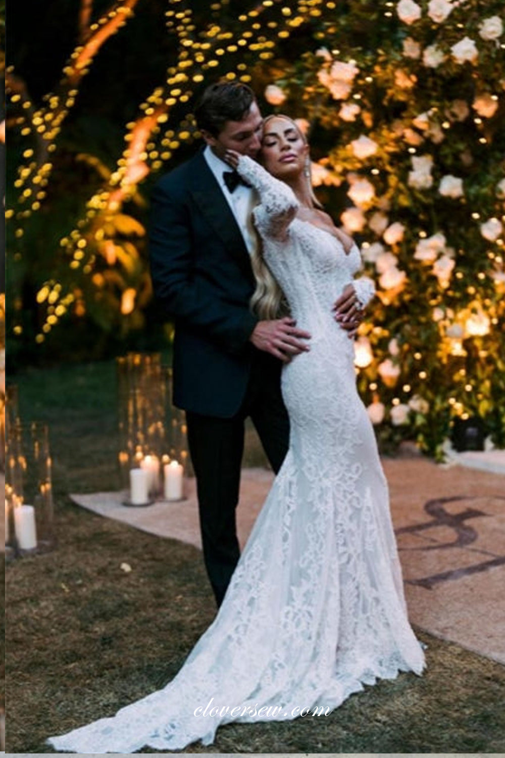 Vintage Lace V-neck Off The Shoulder Long Sleeves Mermaid Wedding Dresses, CW0367