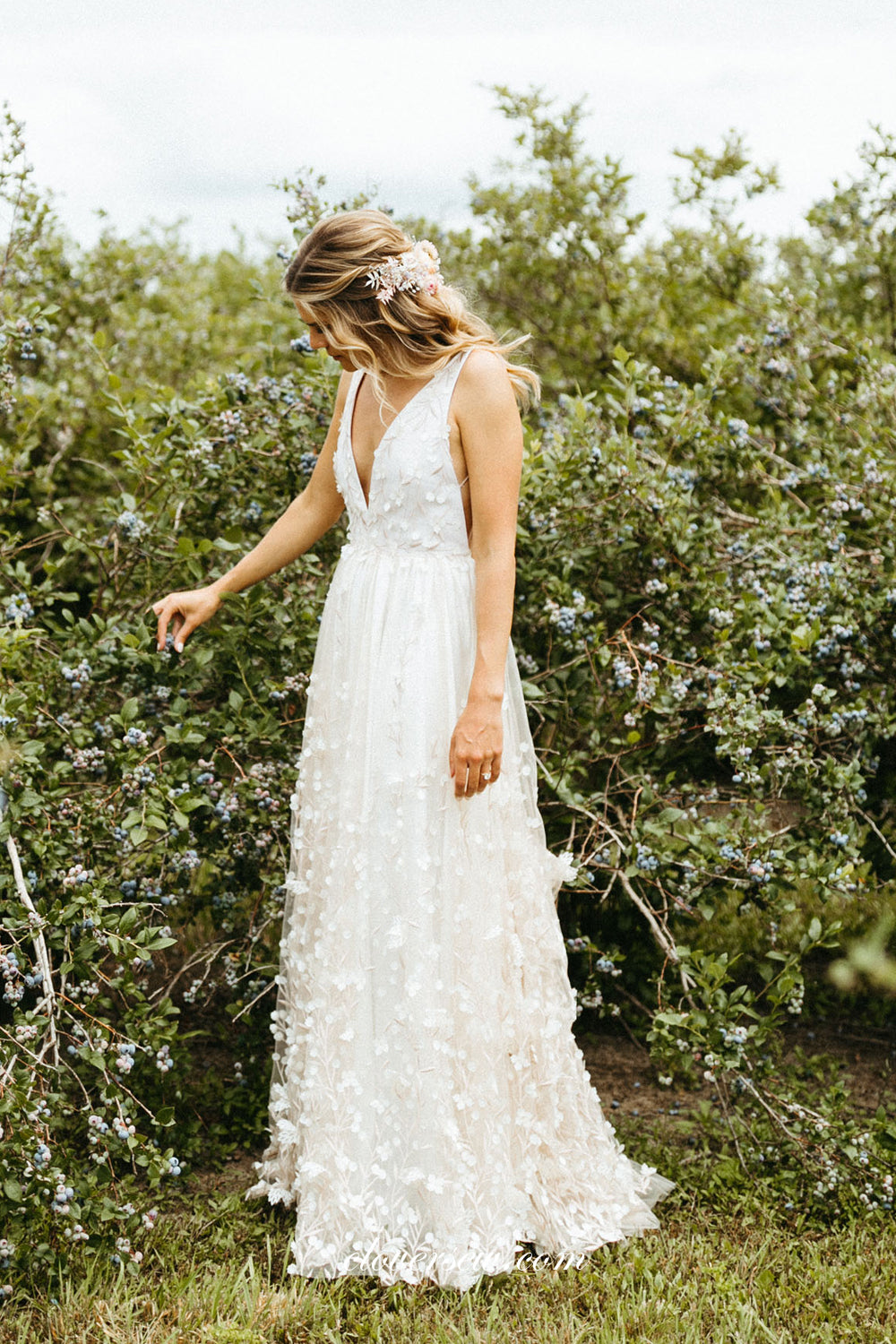3D Lace V-neck Backless A-line Sleeveless Charming Wedding Dresses, CW0306