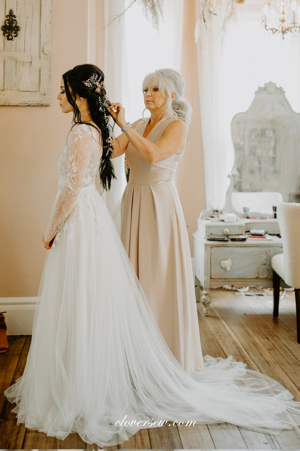 Long Charming Sleeves Lace V-neck Boho Country Wedding Dresses, CW0275