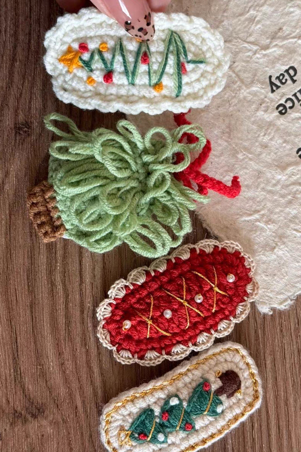 Christmas Series of Cute Yarn Hair Clips, Christmas Tree-shaped Hair Accessories for Autumn and Winter