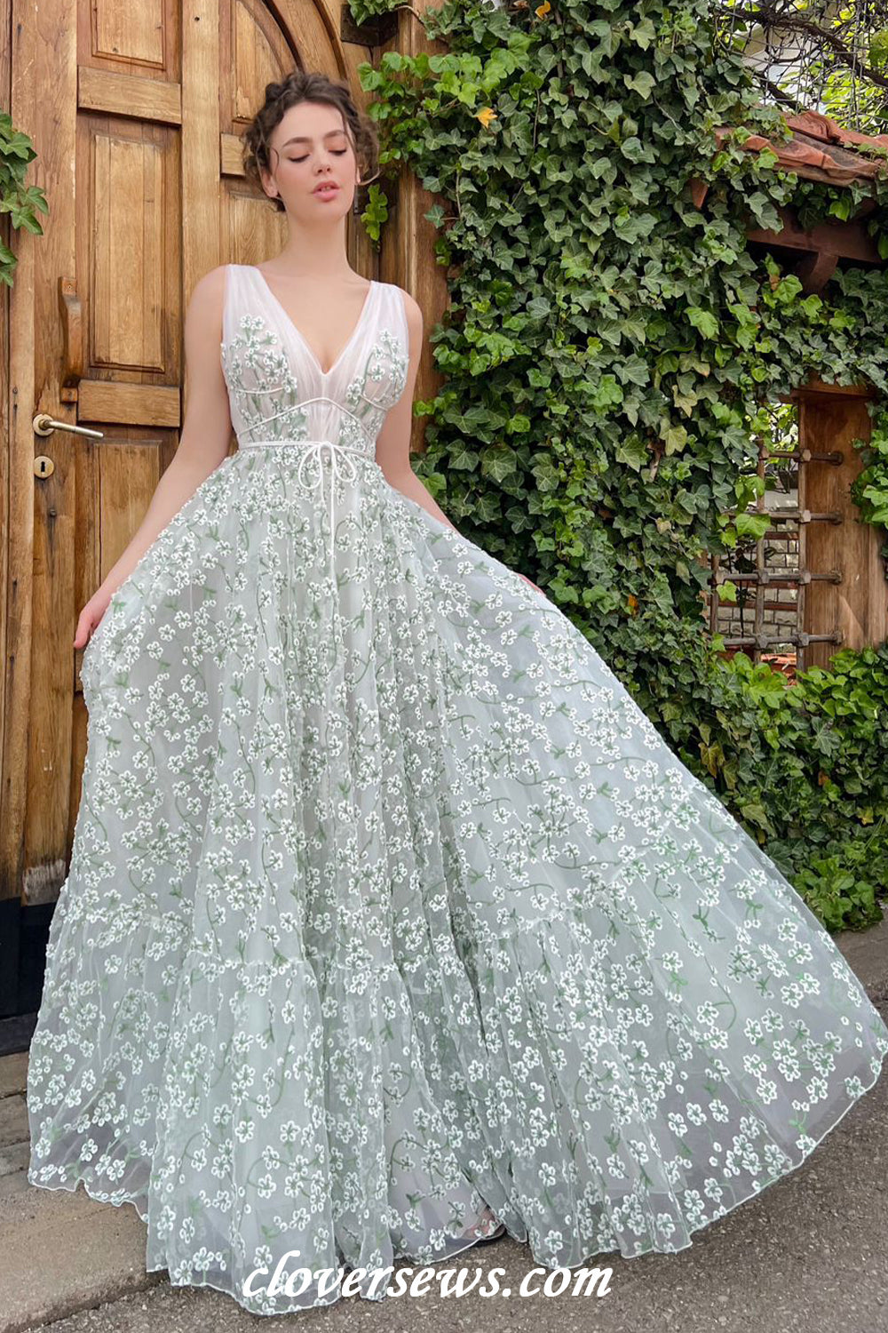 Green Embroidery Tulle V-neck Sleeveless Elegant Charming Spring Dresses, CP1141