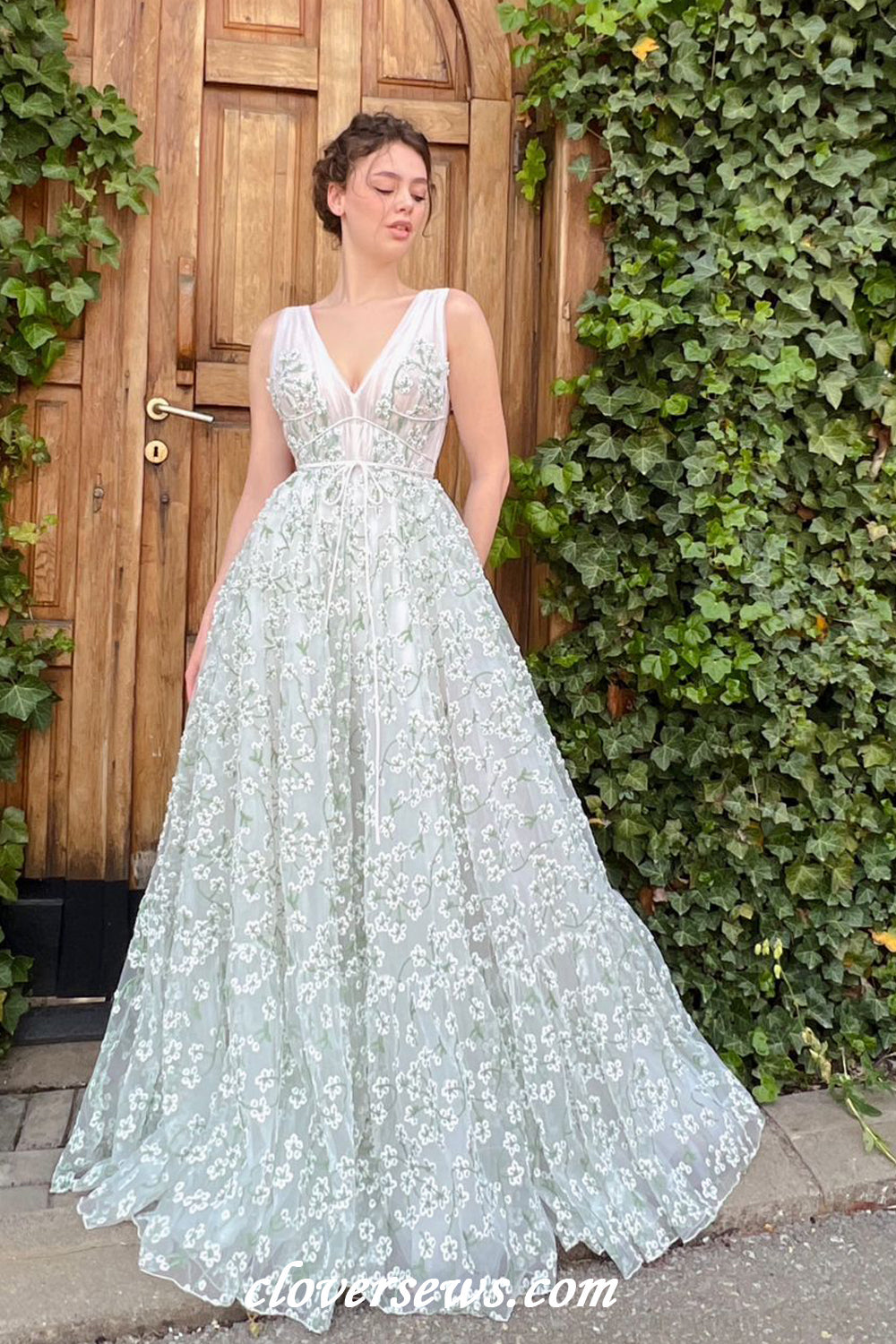 Green Embroidery Tulle V-neck Sleeveless Elegant Charming Spring Dresses, CP1141