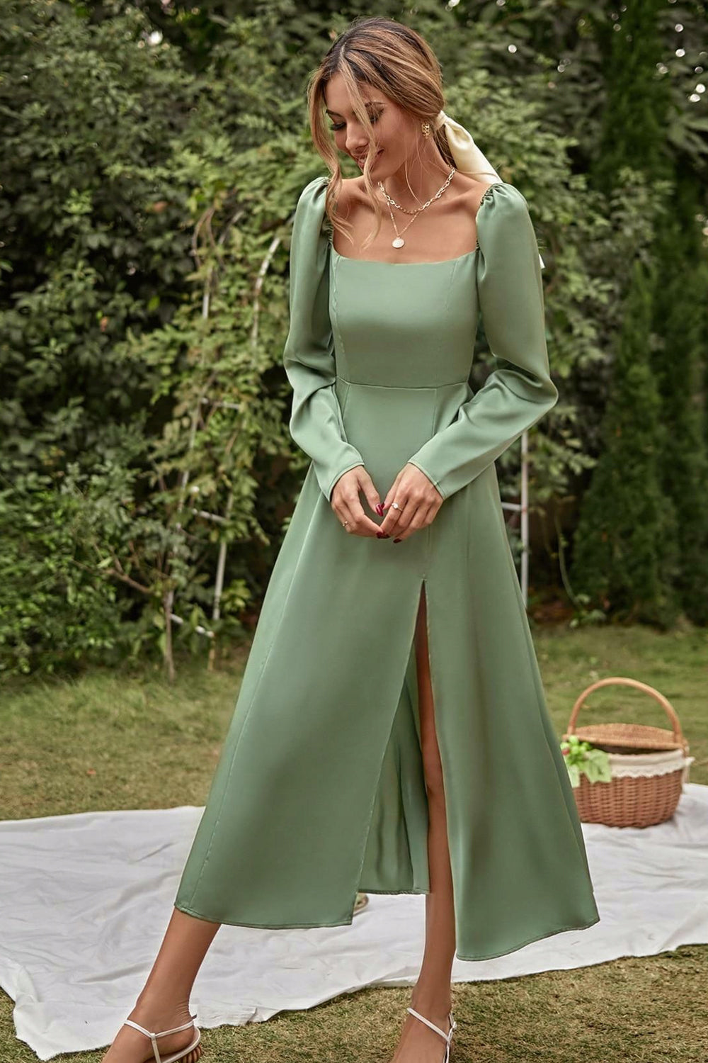 Green Long Sleeves Square Neck Tea Length Elegant Bridesmaid Dresses, CB0327