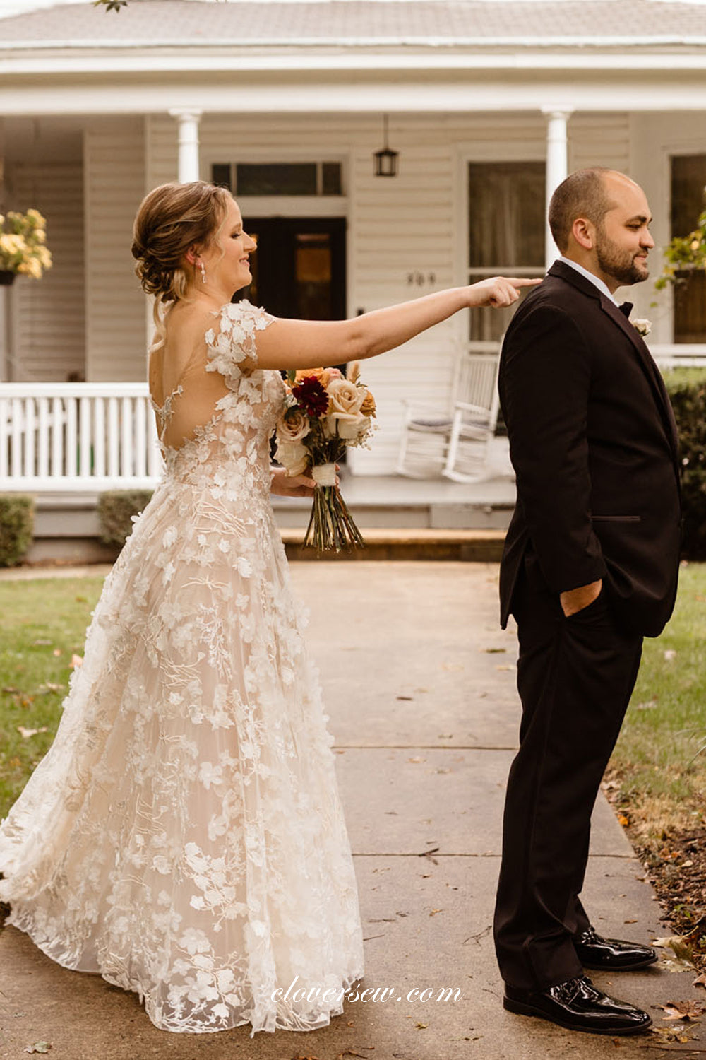 Ivory 3D Lace Cap Sleeves A-line Illusion Back Vintage Wedding Dresses, CW0361