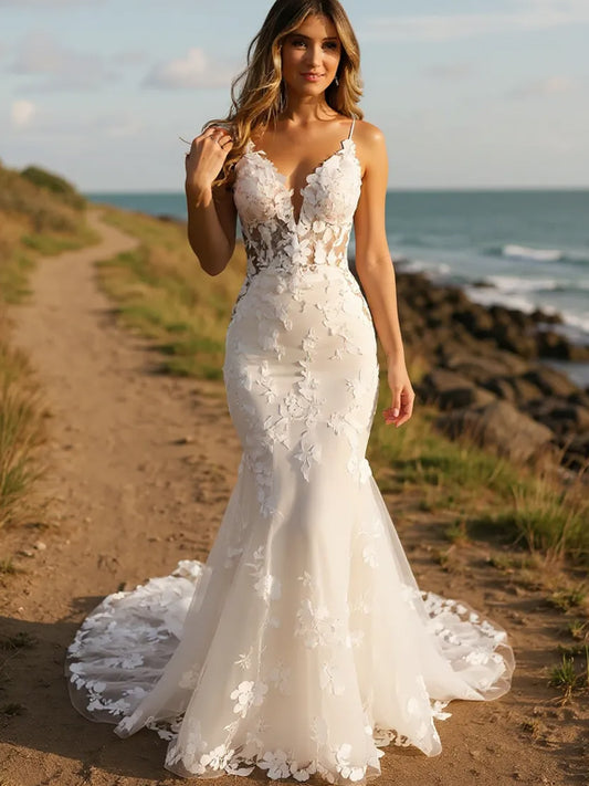 Ivory Lace Spaghettti Strap Mermaid V-neck Vintage Wedding Dresses, CW0427