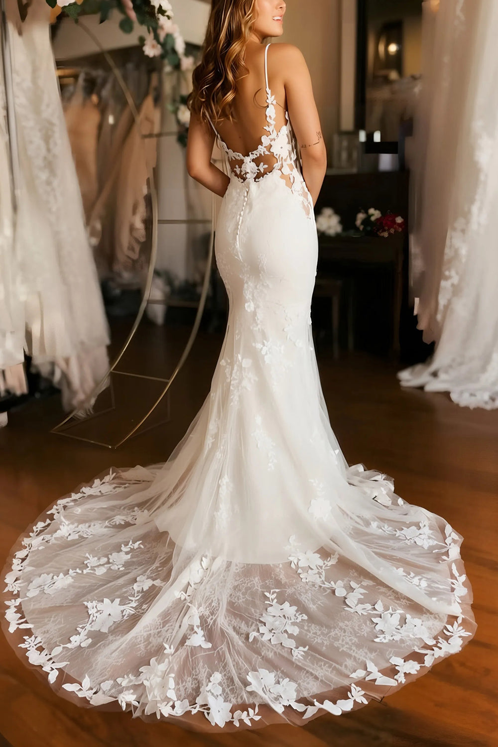 Ivory Lace Spaghettti Strap Mermaid V-neck Vintage Wedding Dresses, CW0427
