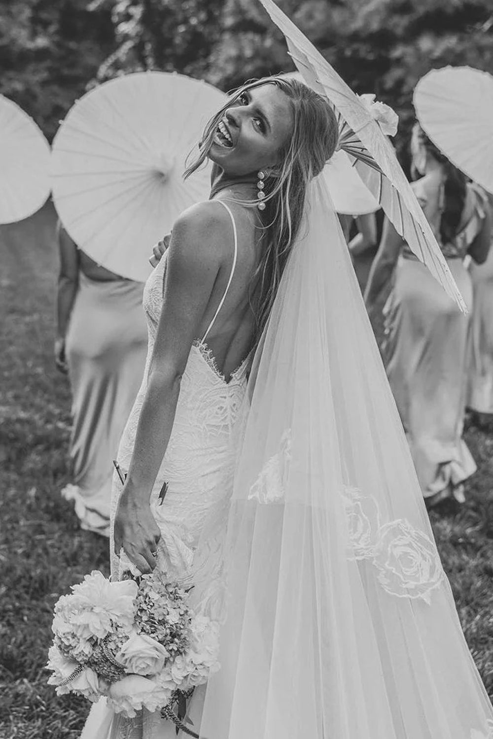 Rosy Lace Spaghetti Strap V-neck Mermaid Backless Wedding Dresses, CW0429