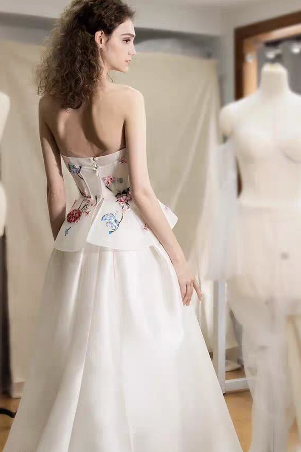 Sequined Embroidery Satin Strapless Fashion Wedding Dresses, CW0430