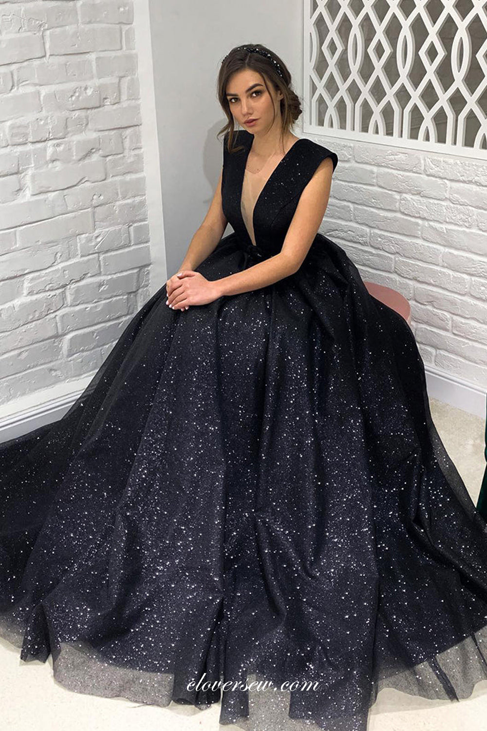 Black Beaded Sequin Tulle Deep V-neck Sleeveless Long Prom Dresses, CP0925