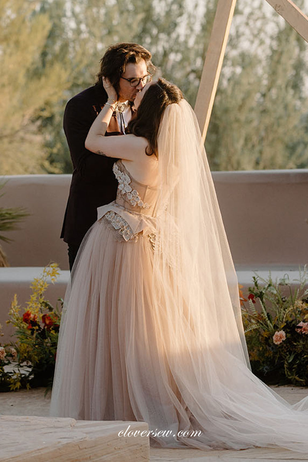 Nude Vintage Princess Sweetheart Applique Ball Gown Wedding Dresses, CW0257