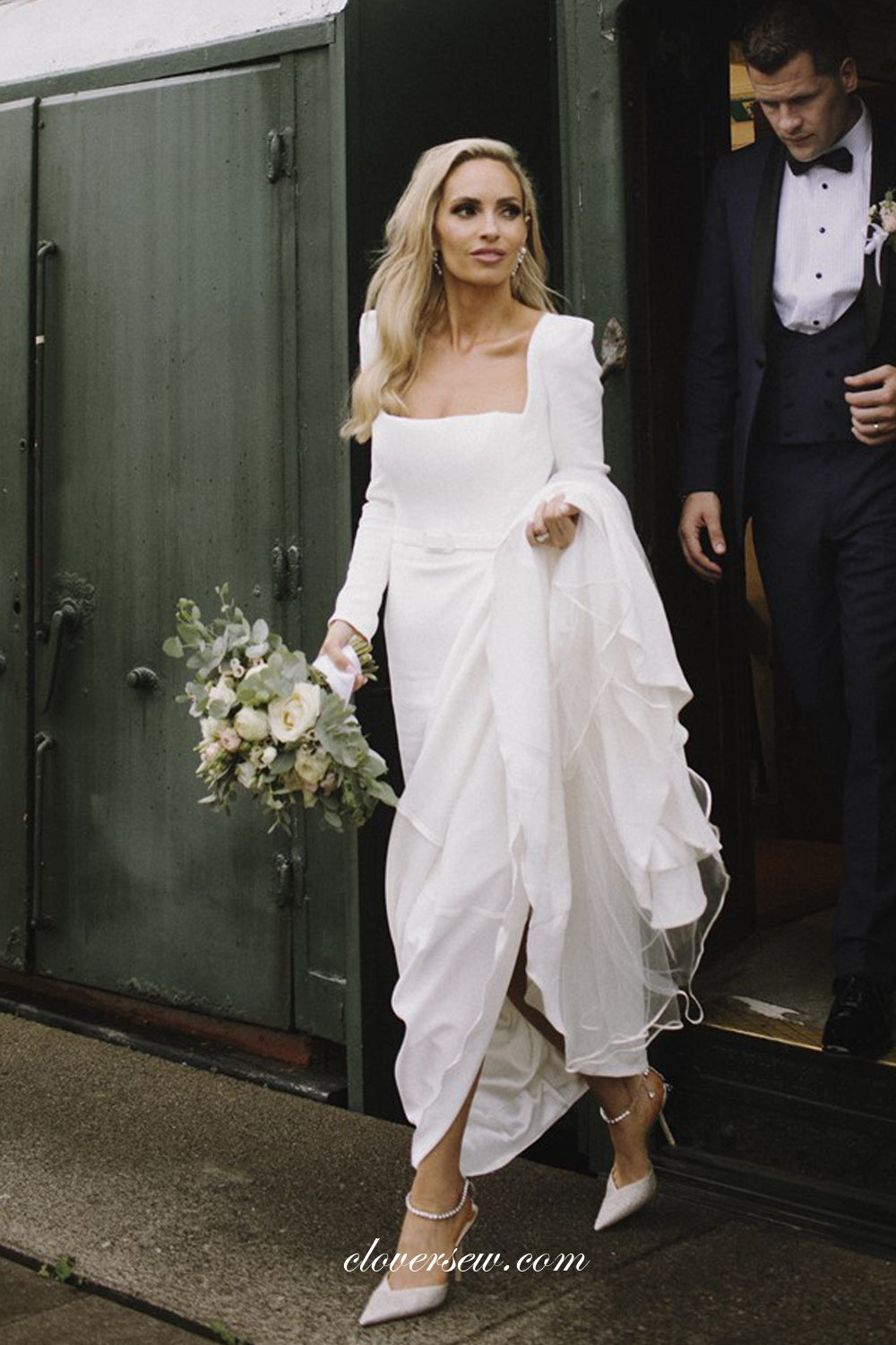 Square neck Long Sleeves Mermaid Sweep Train Vintage Wedding Dresses, clover sew Square neck Long Sleeves Mermaid Sweep Train Vintage Wedding Dresses, clover sew