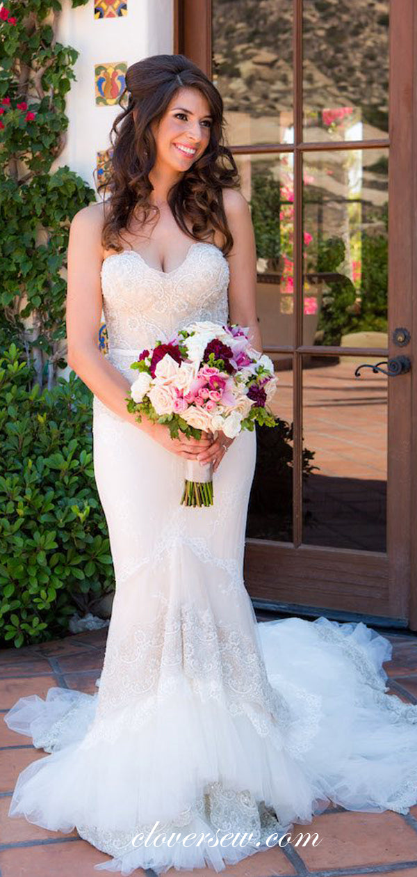 vintage lace wedding dress strapless Vintage White Strapless Lace A-Line Wedding Dress with Scalloped Train SW220