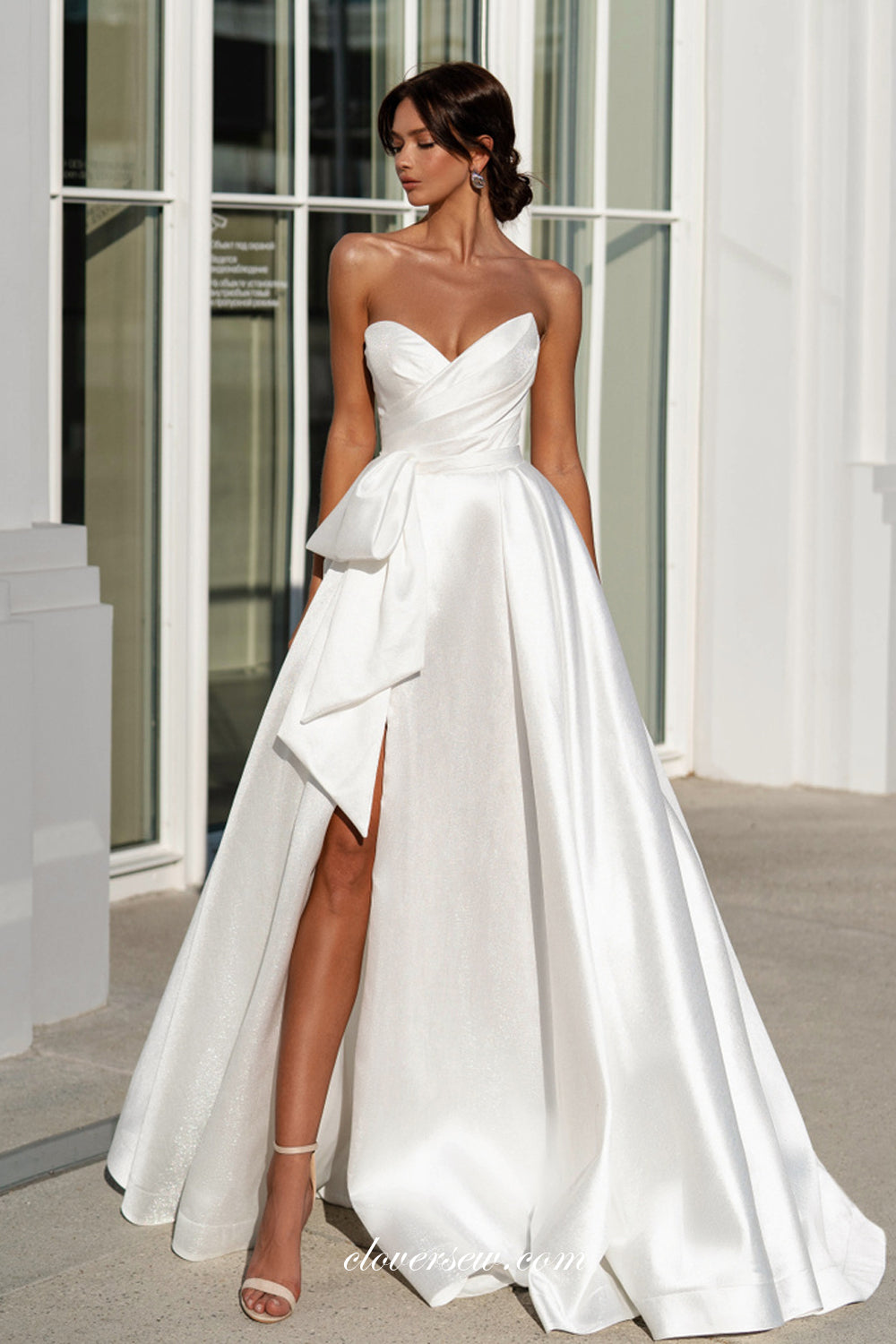 White Satin Strapless A-line Elegant Simple Wedding Dresses